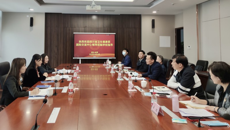 座谈会_全景.jpg