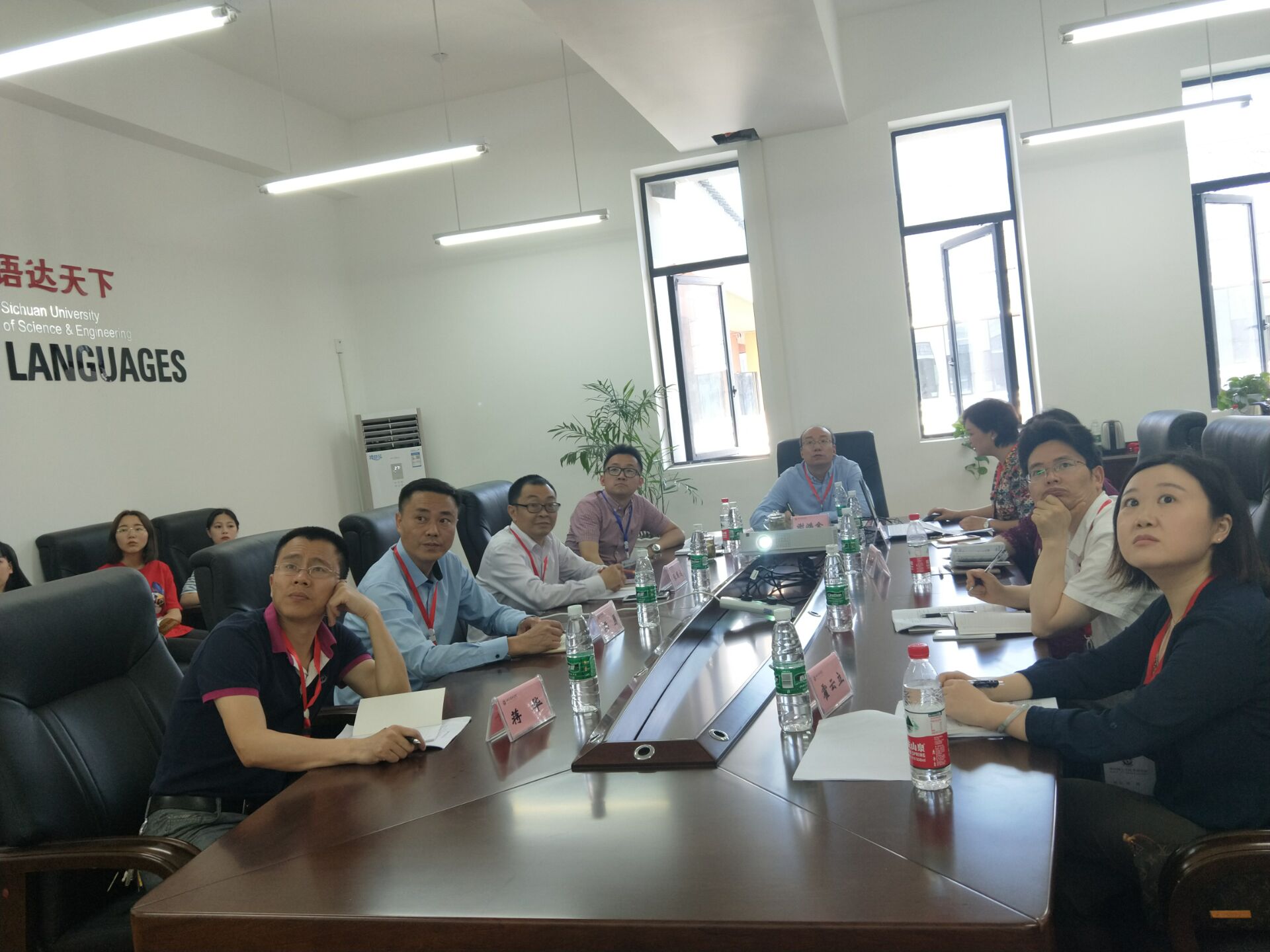 诊断性审核评估专家到学院.jpg
